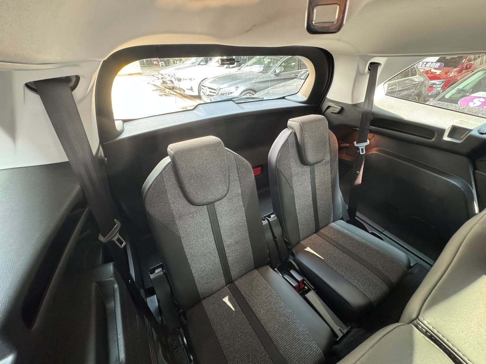 Peugeot 5008 1.2 PureTech Allure photo 9
